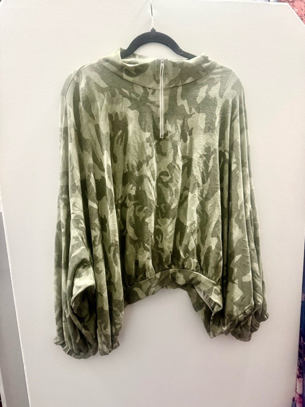 NWT camouflage quarter zip!…